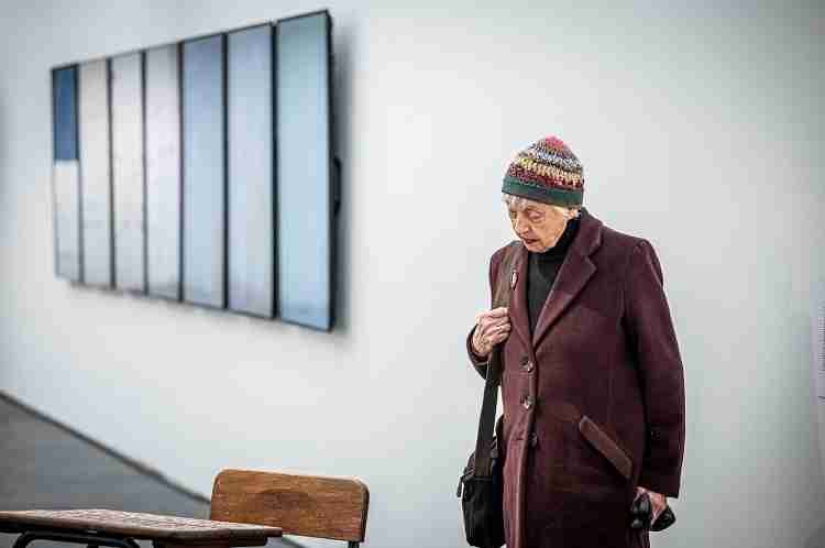 50 años. Una exposición de arte contemporáneo a cincuenta años del golpe de Estado en Uruguay. Una exposición que, desde una mirada regional y crítica, expone un conjunto de obras y experiencias que se relacionan con el pasado, el presente y el futuro de la democracia.
