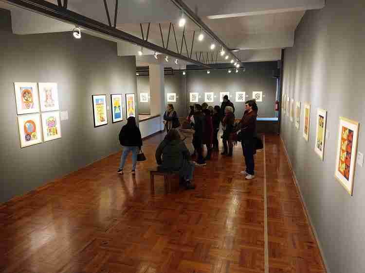Antonio Slepak (1939-2016 ) Una exposición antológica. Antonio Slepak es un caso singular, tanto en el relato incompleto de las artes visuales uruguayas, como dentro de la generación de artistas surgidos en el contexto de la segunda mitad de la década de los 60, donde actuó.