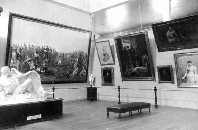Museo Nacional de Artes Visuales. MNVA. El Museo Nacional de Artes Visuales es responsable de contribuir al desarrollo cultural del país, difundiendo la cultura plástica y visual, de documentar la evolución del arte nacional y de acrecentar la colección de artes plásticas y visuales del país, optimizando las condiciones para su adecuada preservación, y de investigar y promover la investigación en áreas del arte y su historia. Museo Nacional de Bellas Artes