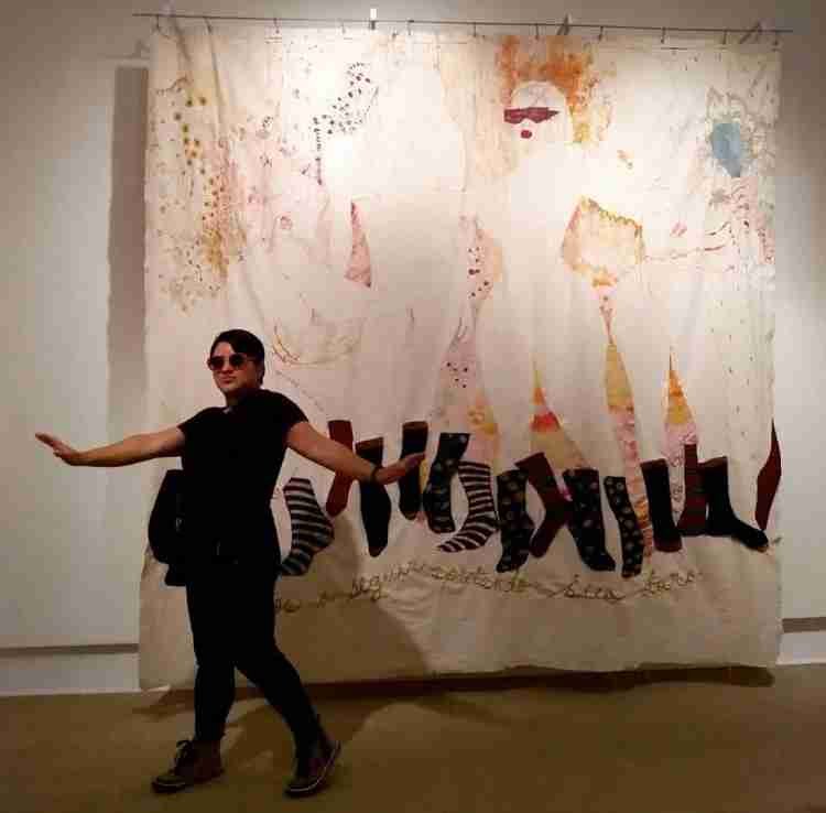 Vengo de una isla de confusión. En el Rollins Museum of Art. Es la primera exposición individual de Meléndez en un museo fuera de su Puerto Rico natal.