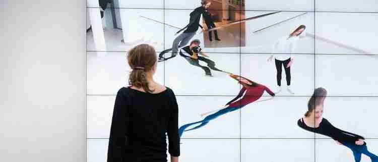 William Forsythe. Buenos Aires. BienalSur 2023. Este proyecto pensado con los Objetos coreográficos de William Forsythe: piezas con las que se revelan las formas en que nos movemos a través del espacio y en el tiempo, en que interactuamos y verificamos nuestros límites.  